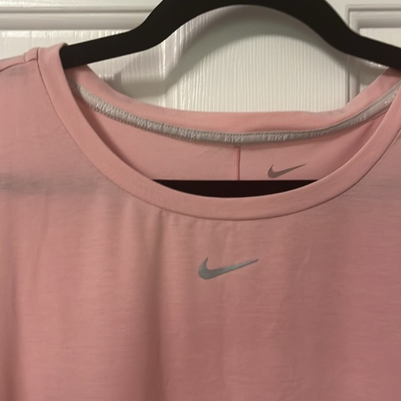 Women’s Nike DriFit pink Tank Top size 1X - Picture 6 of 7